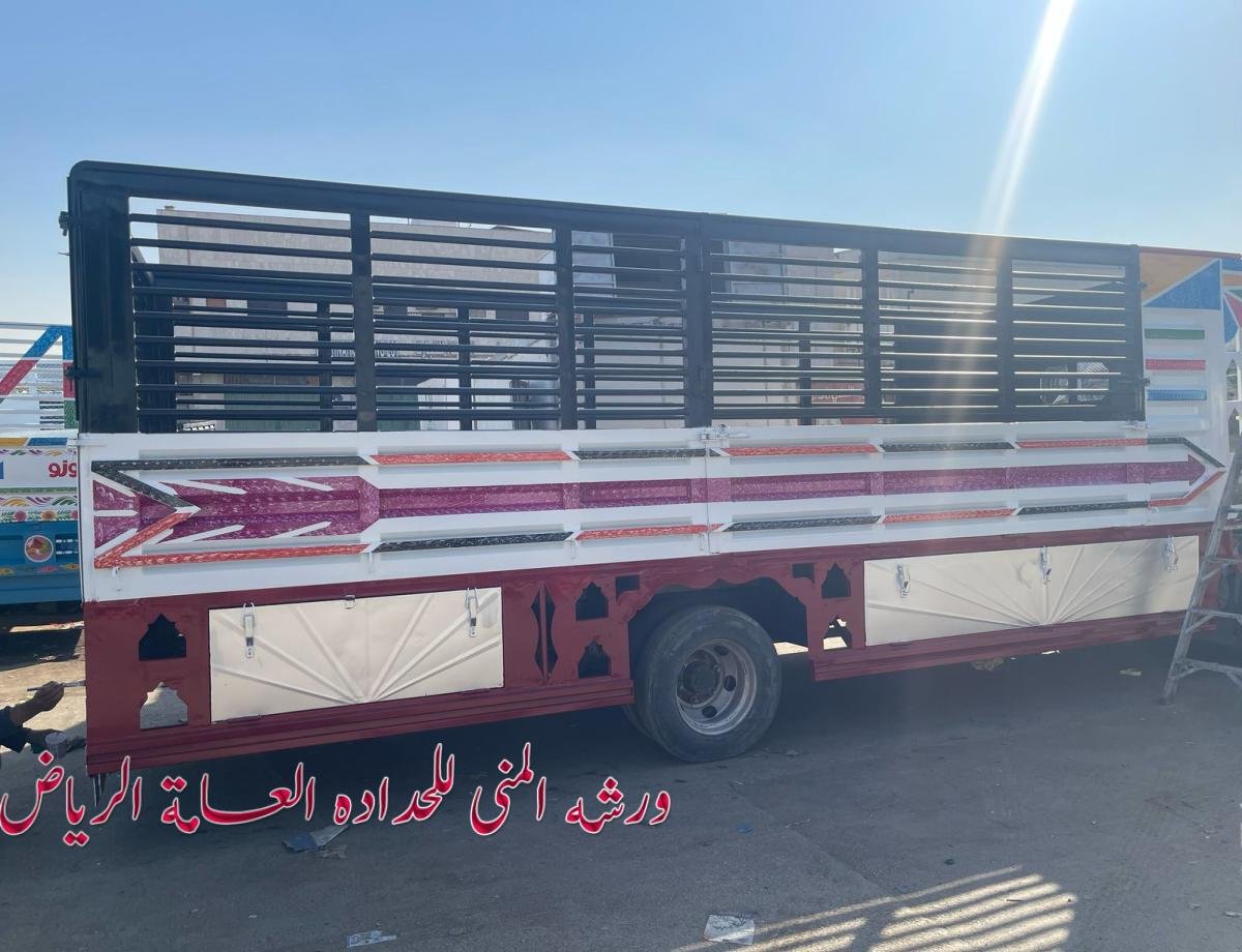 أفضل ورشة لتفصيل صناديق دينا في الرياض أسعار تنافسية
